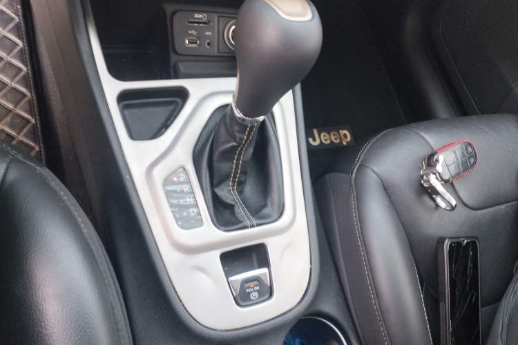 Used Jeep Cherokee 2017 2.0L Superior Edition