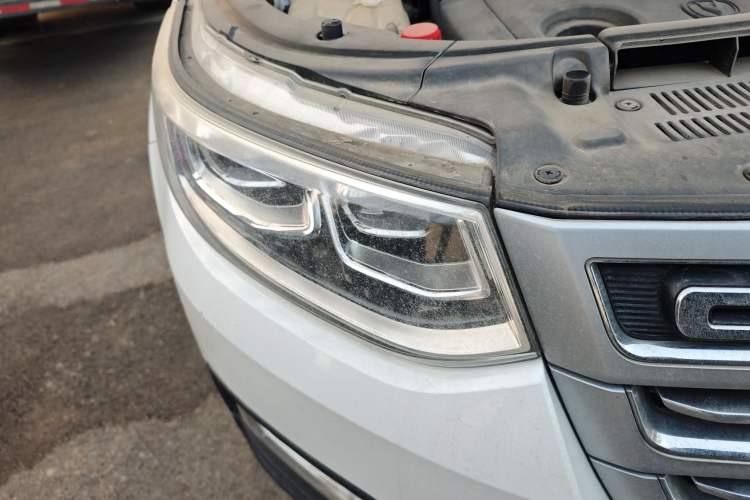 Used Changan CS95 2017 2.0T Two-Wheel Drive Zhiyuan Edition