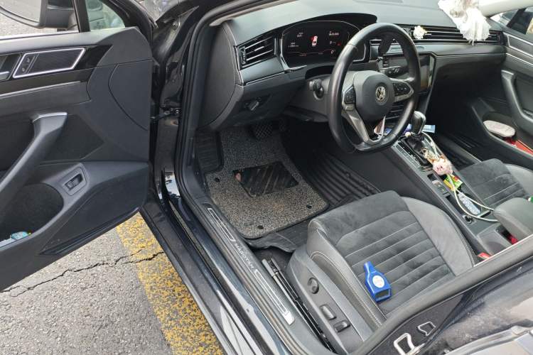 Used Volkswagen Magotan 2020 330TSI DSG Luxury Edition Driver Seat