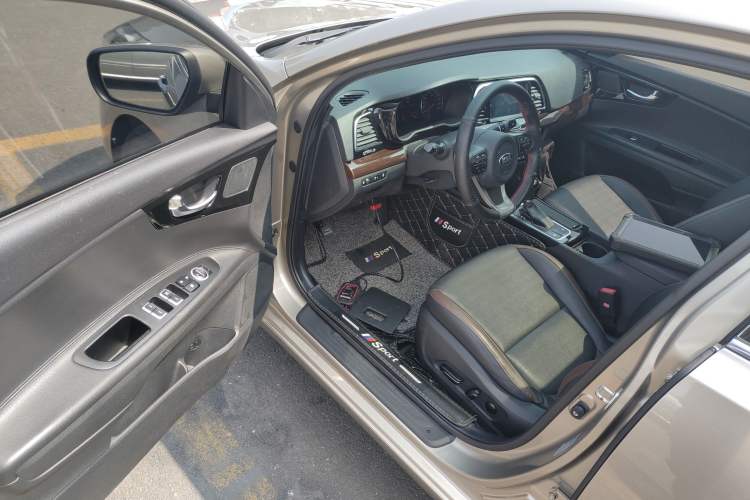 Used Kia K3 (Kai Shen) 2017 1.8L Automatic GLS Driver Seat