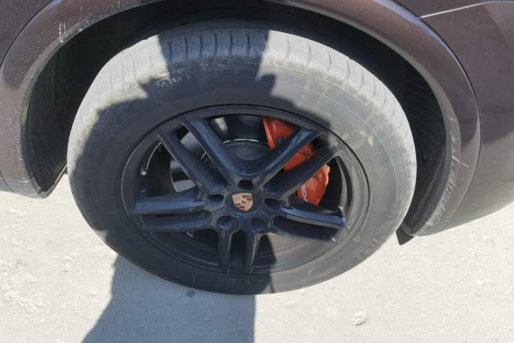 Used Porsche Cayenne 2016 Cayenne Platinum Edition 3.0T