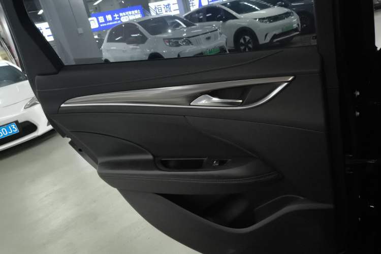 Used Buick LaCrosse 2022 652T Luxury Version Interior 5