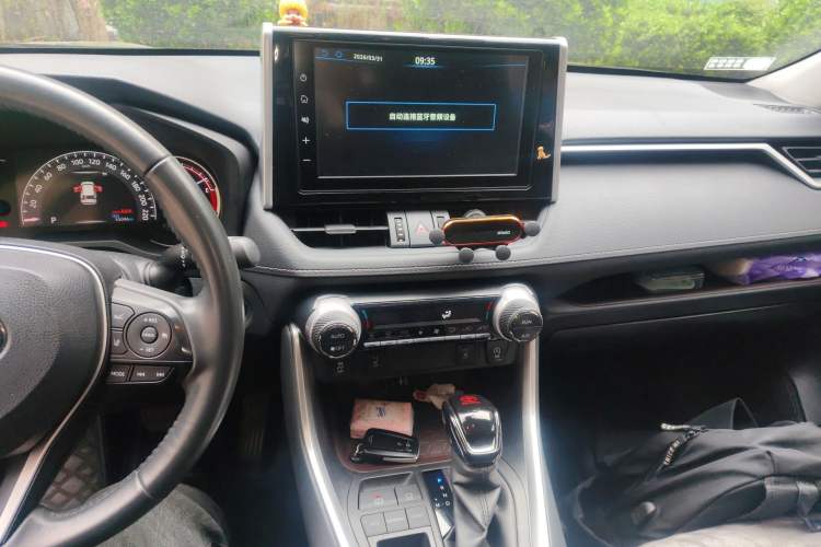 Used Toyota RAV4 2020 2.0L CVT Two-Wheel Drive Prestige Edition