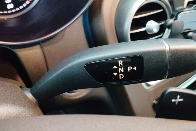 Used Mercedes-Benz GLC 2019 GLC 260 L 4MATIC Dynamic Model