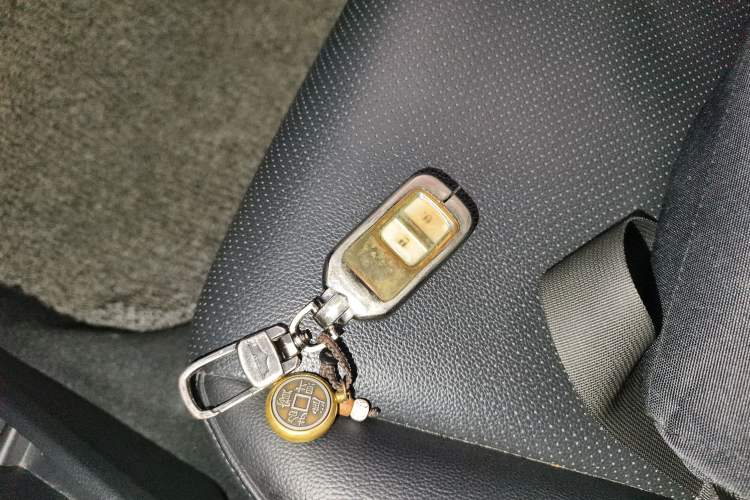 Used Honda Vezel 2017 1.8L CVT Front-Wheel Drive Pioneer Edition