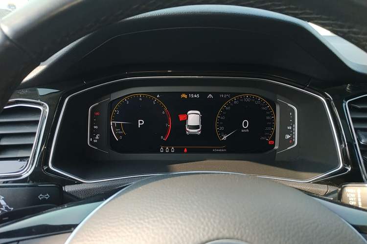 Used Volkswagen T-ROC 2022 280TSI DSG Two-Wheel Drive Comfort PLUS Instrument Cluster