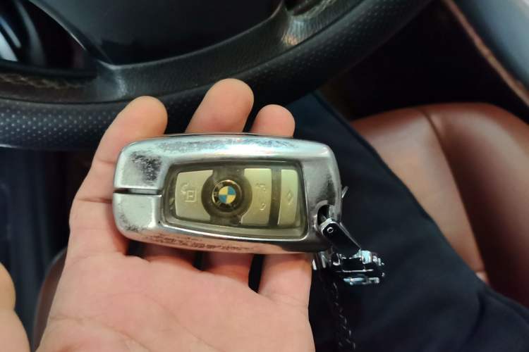 Used BMW 5 Series 2014 525Li Leading Model