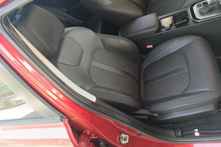 Used Dongfeng Aeolus Yixuan GS 2020 230T Automatic Yueyu Version
