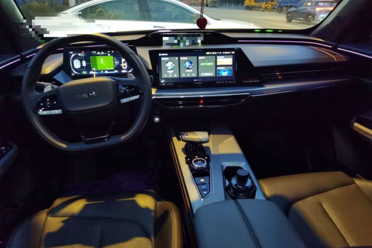 Used CHANGAN OSHAN Z6 New Energy 2023 ZhiDian iDD 150KM Flagship PLUS Smart Parking Edition Center Console