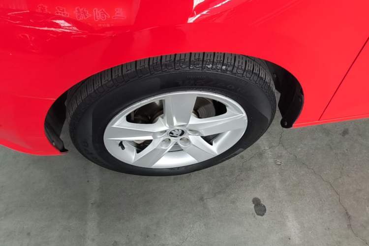 Used Skoda Fabia 2017 1.4L Automatic Car Enjoy Edition
