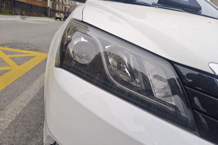 Used Geely Auto Emgrand 2015 Sedan 1.3T CVT Upward Edition