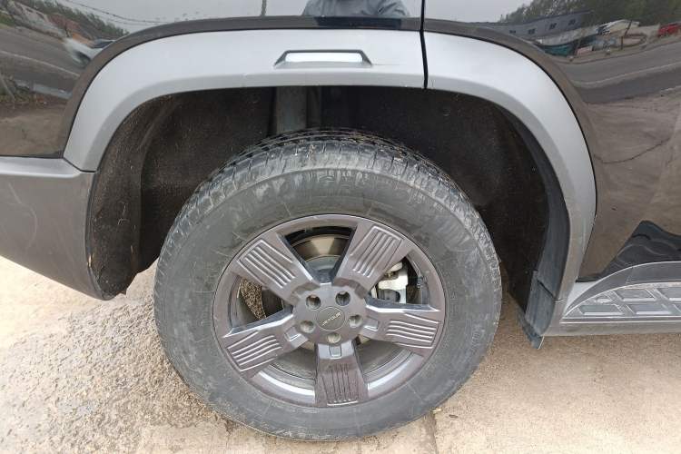 Used JETOUR Traveler 2023 1.5T Two-Wheel Drive Discovery PRO Exterior 5