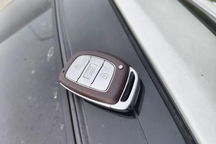 Used Hyundai Sonata Plug-in Hybrid 2018 2.0 PHS Smart Connect Version China V Standard Vehicle Key