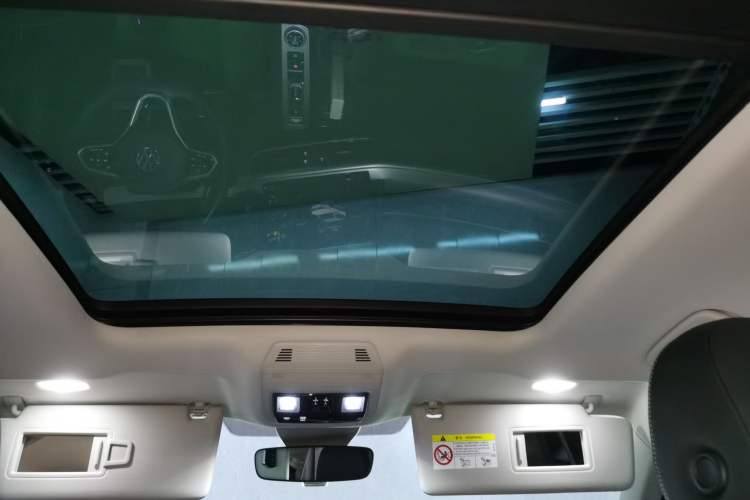 Used Volkswagen Tavendor 2023 380TSI Four-Wheel Drive R-Line Cruise Edition
