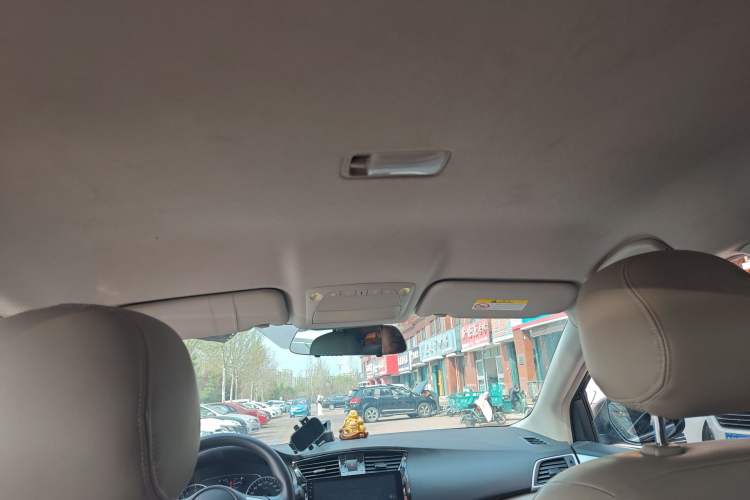 Used Nissan Sylphy 2016 1.6XE CVT Comfort Edition Headliner