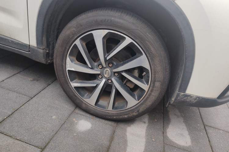 Used GAC Group Qizhi PHEV 2018 1.5L Smart Connect Luxury Edition Right Front Wheel Hub
