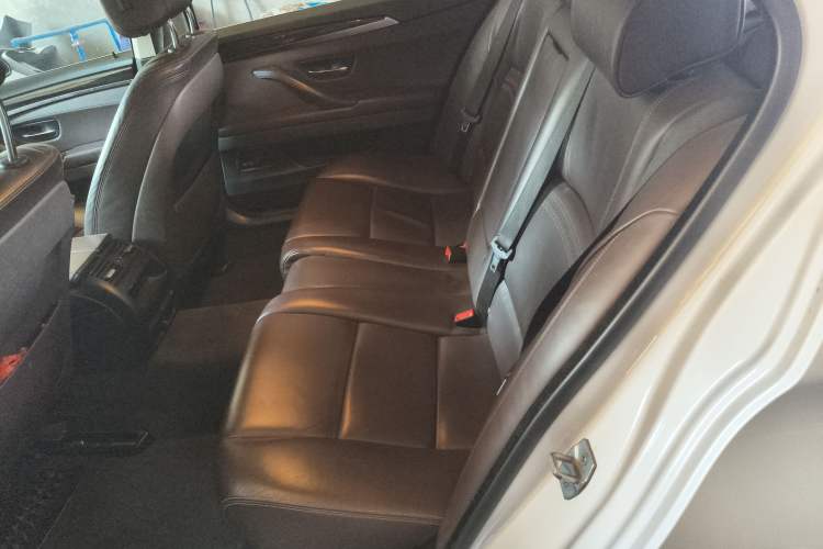 Used BMW 5 Series 2014 525Li Luxury Design Package
