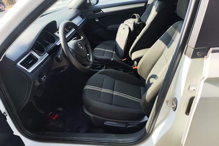 Used Volkswagen C-TREK 2020 1.5L Automatic Fashion Edition Left Front Seat