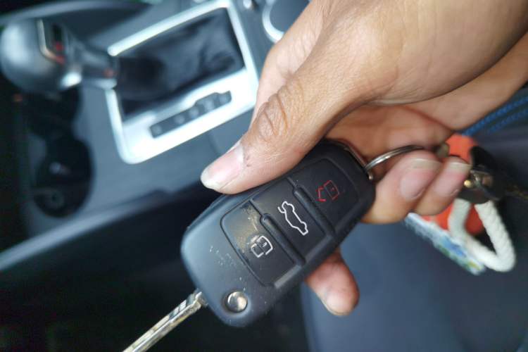 Used Audi A3 2020 Sportback 35 TFSI Fashion Edition China VI Emission Standard Vehicle Key