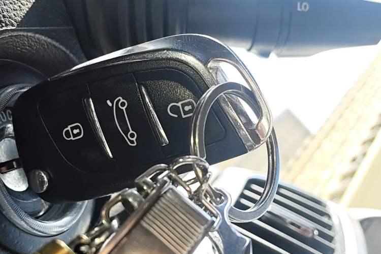 Used Chevrolet Captiva 2014 2.4L Two-Wheel Drive City Edition 5 Seats
