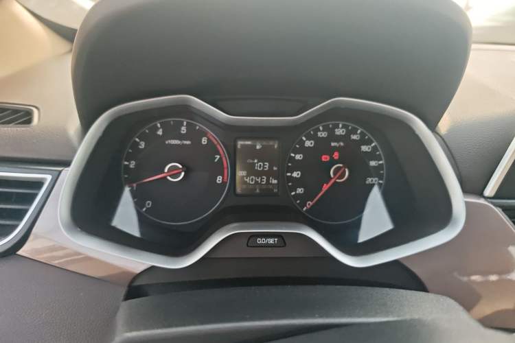 Used Baojun 310W 2017 1.5L Manual Comfort Version China V