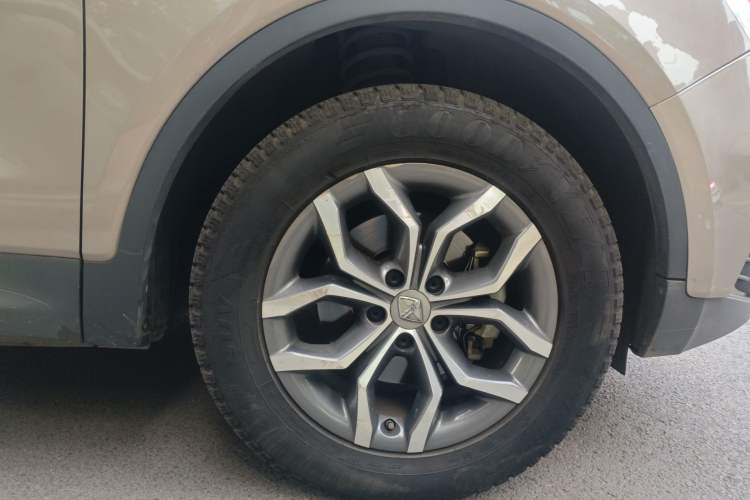 Used BORGWARD BX5 2020 20TGDI Automatic Two-Wheel Drive Pioneer Edition Right Front Wheel Hub