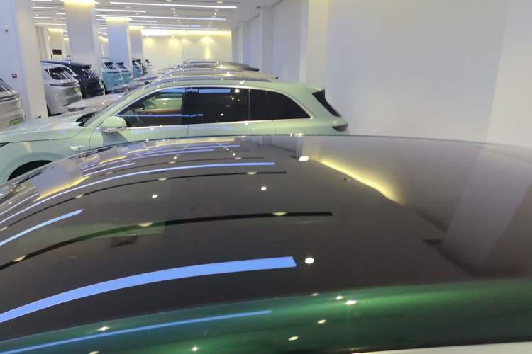 Used Li Auto L6 2025 Pro Smart Refresh Edition Roof