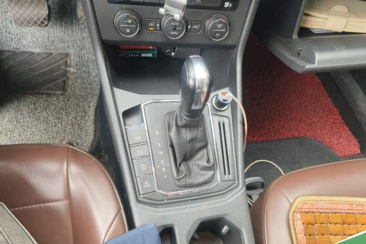 Used Volkswagen Lavida Pure Electric 2019 Low-Trim Version Gear Lever