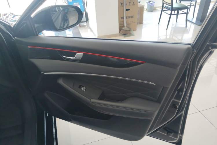 Used Dongfeng Aeolus Yixuan MAX 2021 1.5T Super-Powered Dad Edition