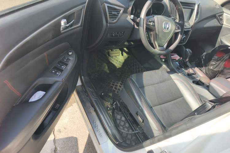 Used CHANGAN CS75 2014 1.8T Automatic Elite Model China IV Standard