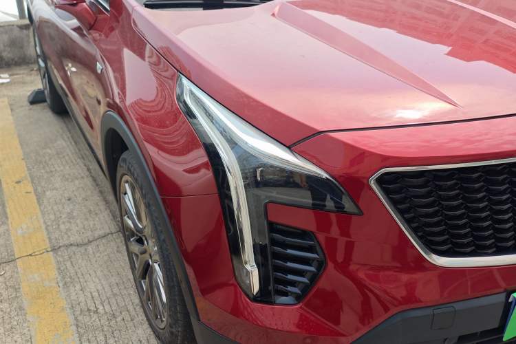 Used Cadillac XT4 2021 28T Four-Wheel Drive Platinum Sport Edition
