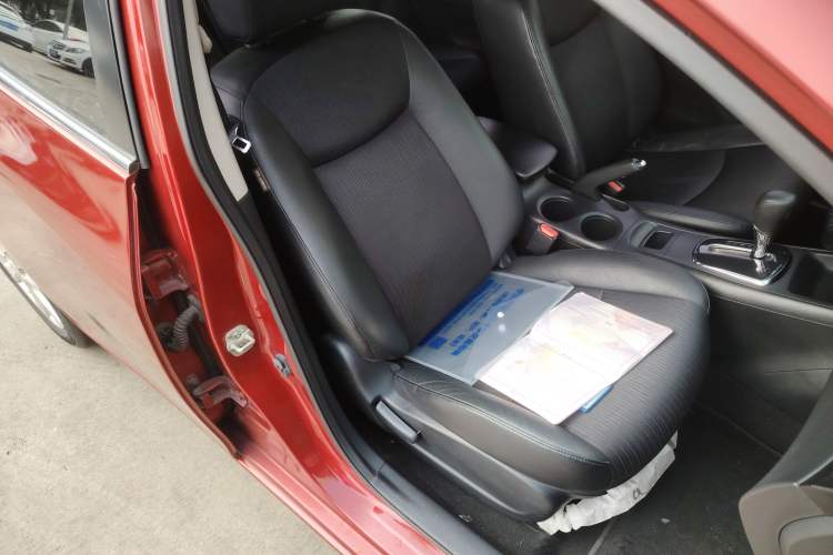 Used Nissan Tiida 2014 1.6L CVT Smart Model
