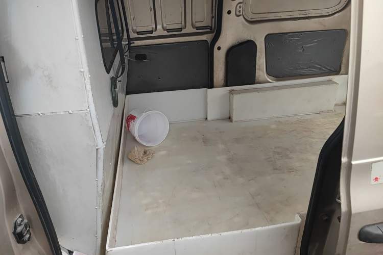 Used Wuling Hongguang V 2021 1.5L Jingqu Edition Enclosed-Window Vehicle LAR
