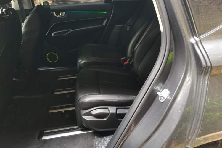 Used Wuling Victory 2020 1.5T CVT Flagship Edition Left Rear Seat