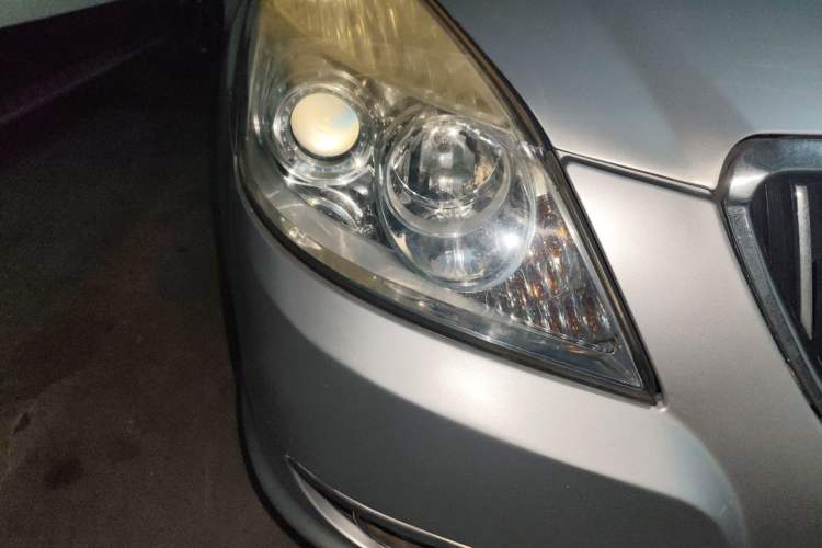 Used Buick Excelle 2011 1.6LX-AT Right Front Headlight