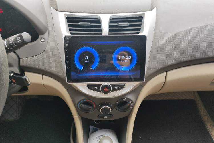 Used Hyundai Verna (older generation) 2010 Sedan 1.4L Automatic Comfort Model GS
