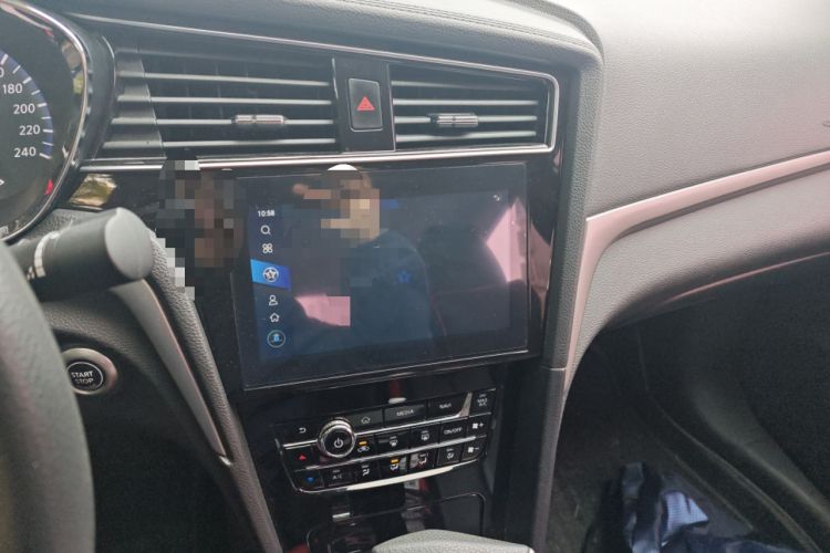 Used Venucia D60 2019 100 000 Honor 1.6L XL CVT Chenku Edition China VI Standard Audio And AC Panel