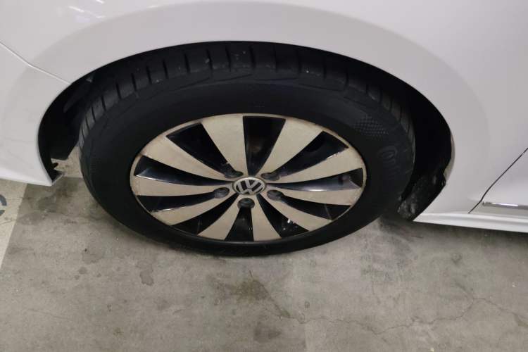 Used Volkswagen Sagitar 2015 230TSI Automatic Luxury Model