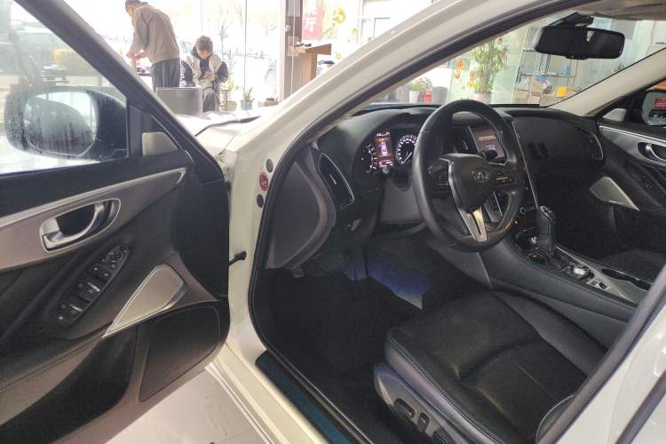 Used Infiniti Q50L 2018 2.0T Enjoyment Edition China V standard Driver Seat