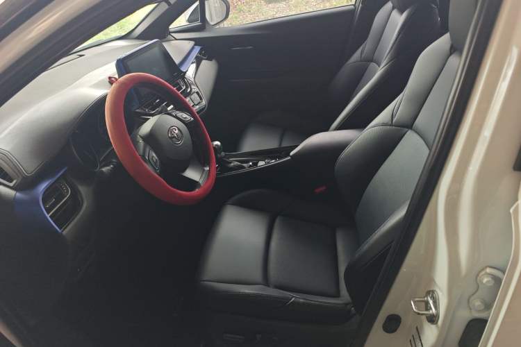 Used Toyota C-HR 2020 2.0L Leading Edition
