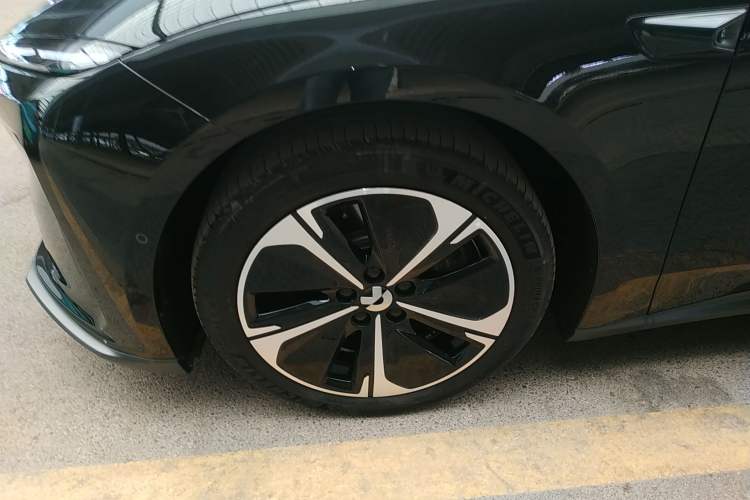 Used Nio ET5T 2023 75 kWh Touring Exterior 7