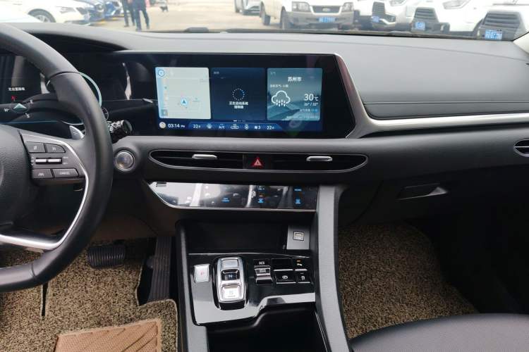 Used Hyundai Sonata 2020 270TGDi DCT GLS Elite Edition Audio And AC Panel