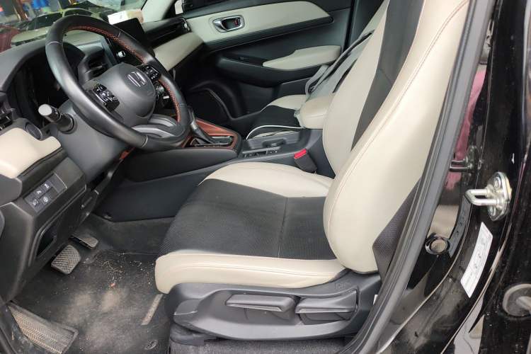 Used Honda Vezel 2023 1.5L CVT Luxury Edition
