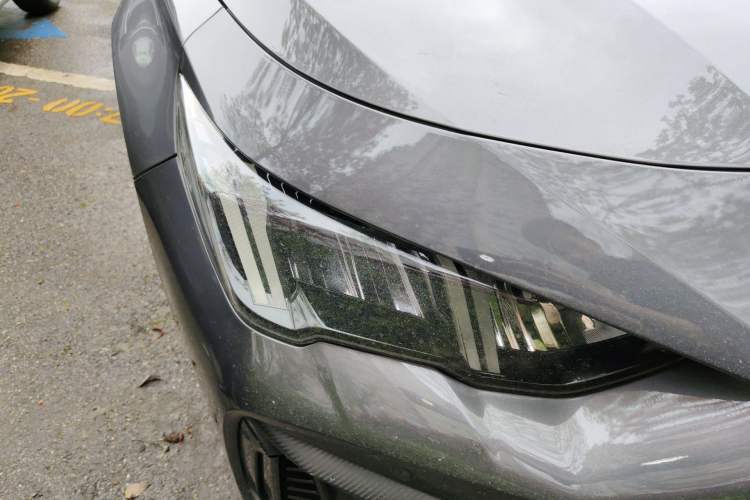 Used GAC Trumpchi EMPOW 2021 270T DCT J15 Version Right Front Headlight