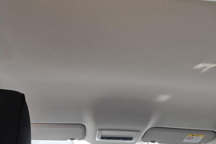 Used Nissan Sylphy 2026 Model 1.6L CVT Worry-Free Edition Headliner