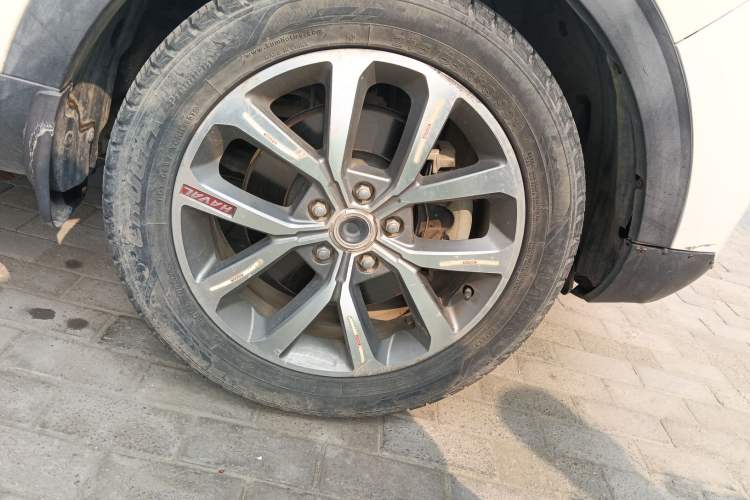 Used Haval H2s 2017 Red-Label 1.5T Dual-Clutch Luxury Model