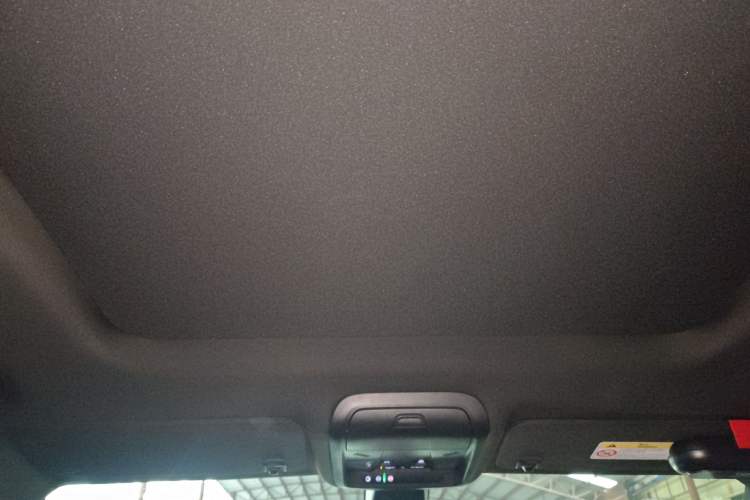 Used Cadillac XT6 2022 2.0T Six-Seater Four-Wheel Drive Luxury Version
