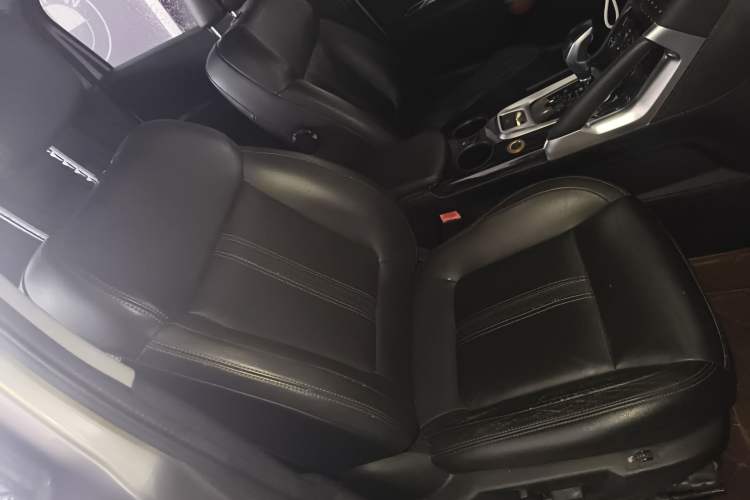 Used Peugeot 3008 2015 2.0L Automatic Trend Edition