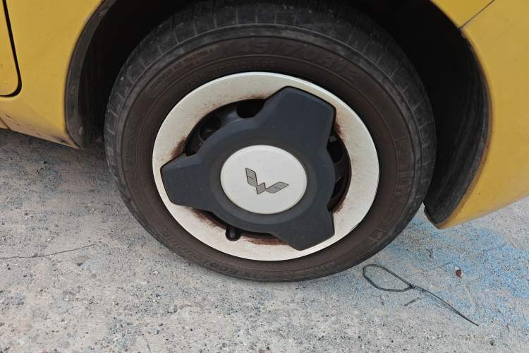 Used Wuling Hongguang MINIEV 2021 Macaron Premium Model – Lithium Iron Phosphate