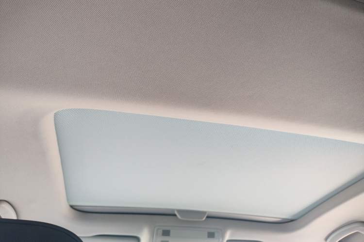 Used Volkswagen Golf 2017 230TSI Automatic Comfort Edition – Celebrating Milestone of One Million Units
